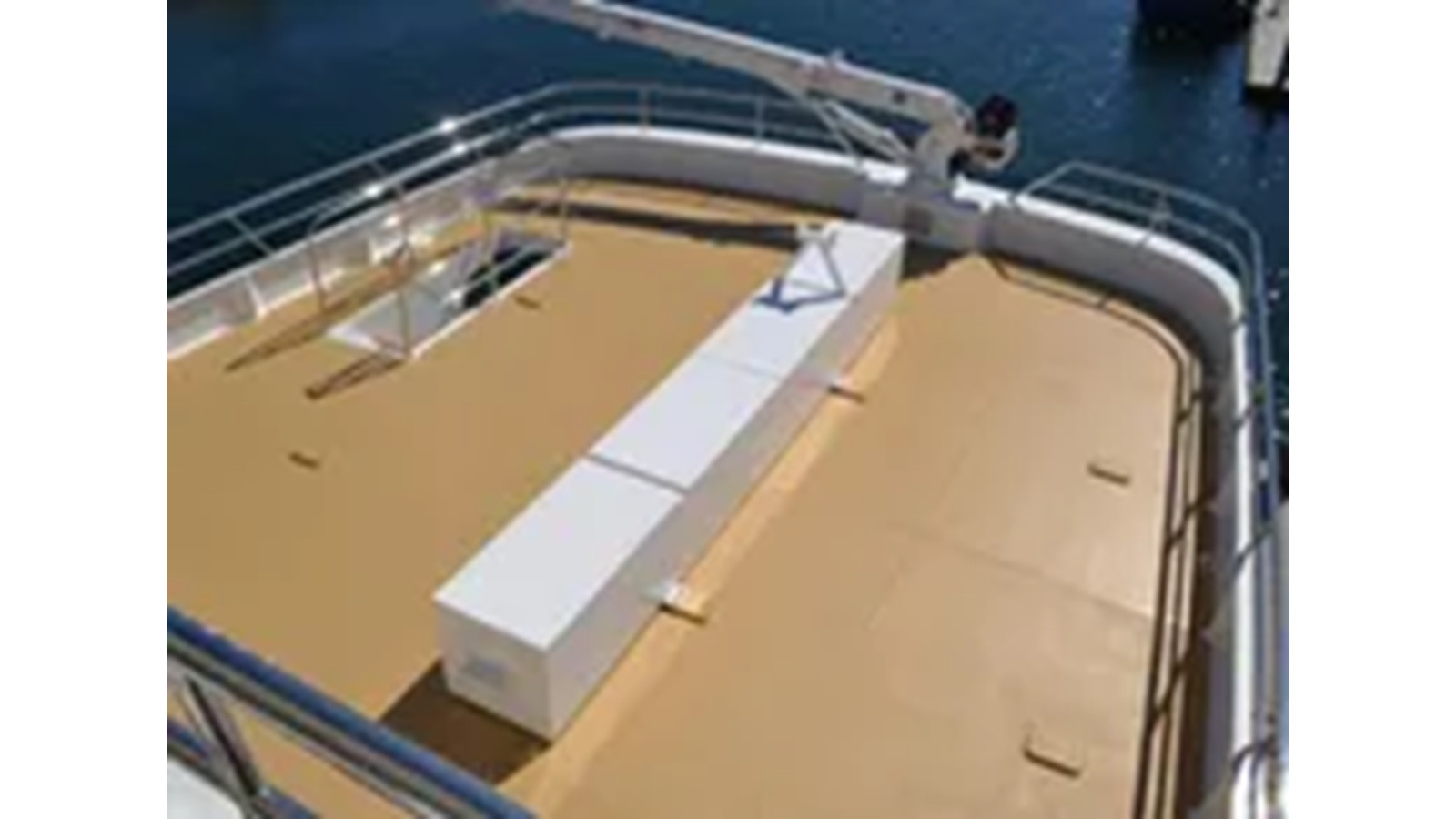 https://arconyachts.ams3.digitaloceanspaces.com/78063/conversions/large_4324755-optimize.jpg