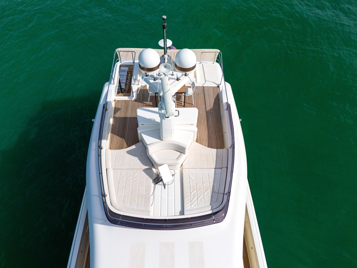 https://arconyachts.ams3.digitaloceanspaces.com/78122/conversions/large_4511581-optimize.jpg