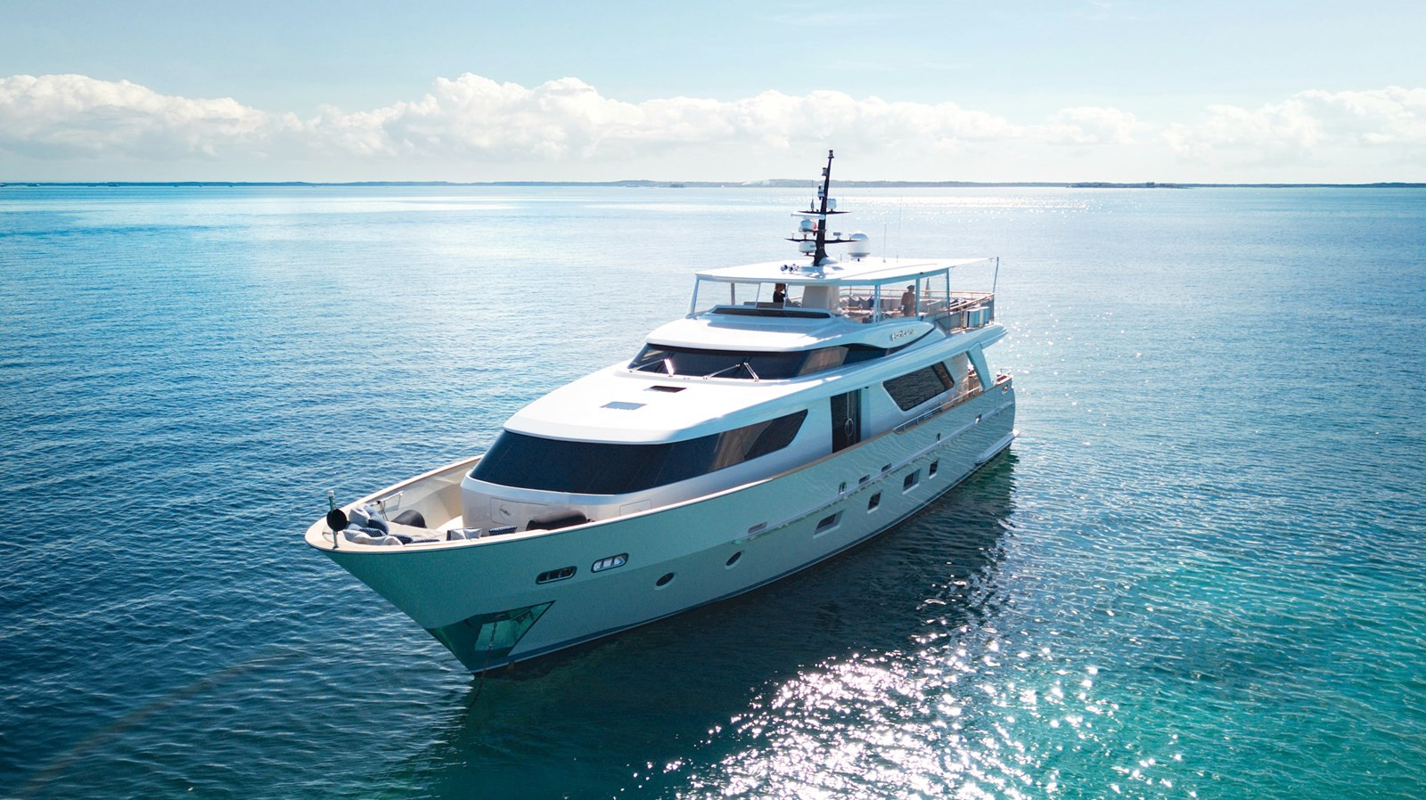 https://arconyachts.ams3.digitaloceanspaces.com/78137/conversions/large_4595990-optimize.jpg