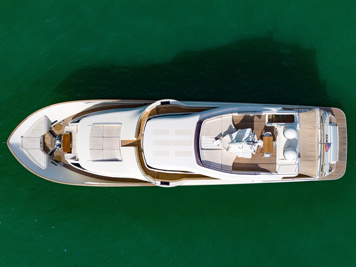 https://arconyachts.ams3.digitaloceanspaces.com/78152/conversions/large_4511592-optimize.jpg