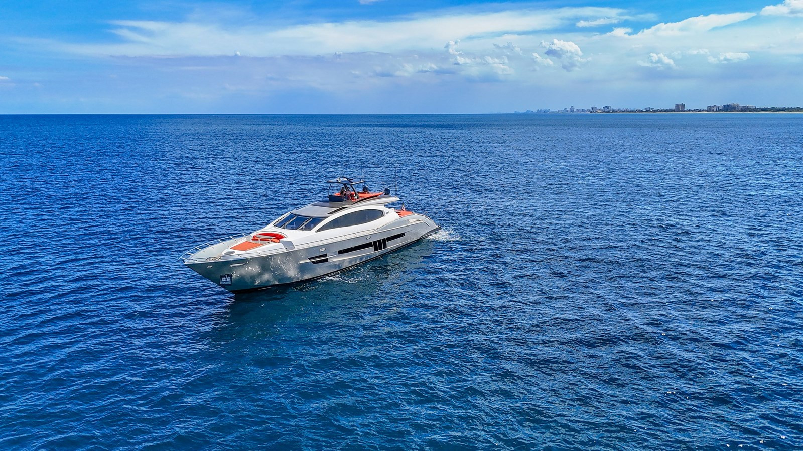 https://arconyachts.ams3.digitaloceanspaces.com/78173/conversions/large_4760078-optimize.jpg