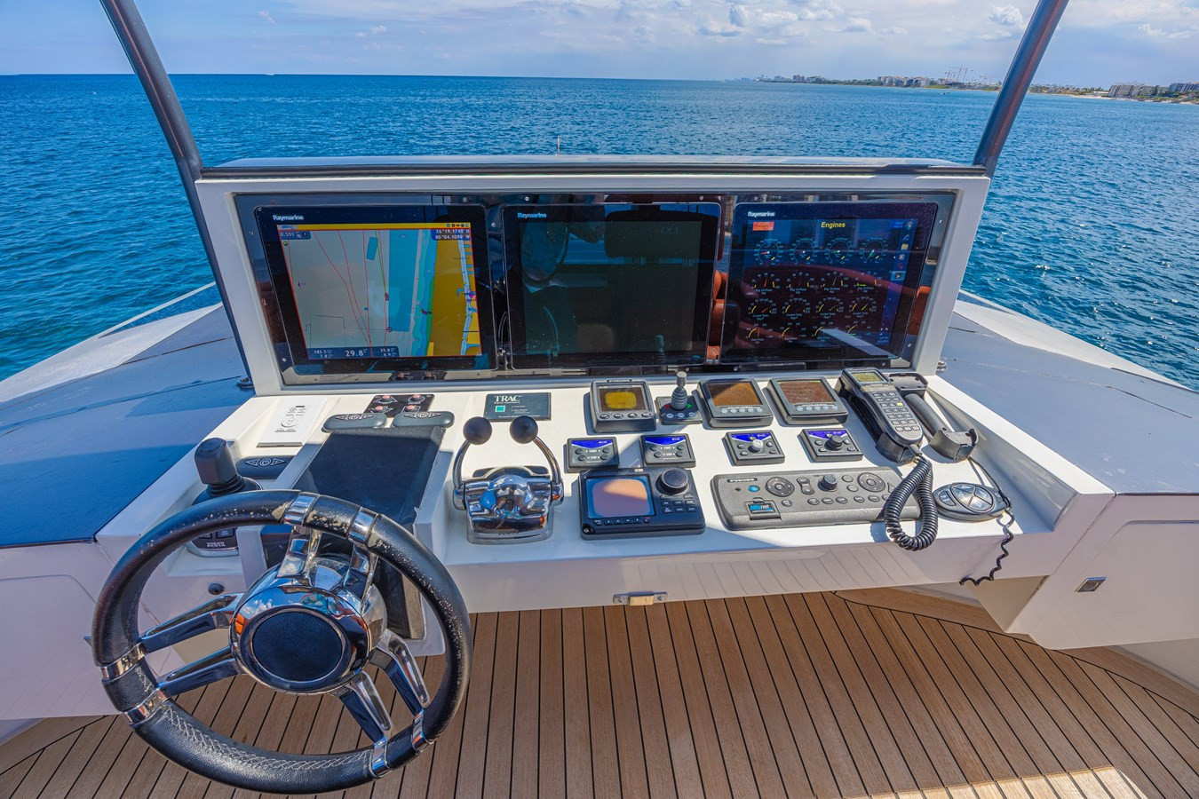 https://arconyachts.ams3.digitaloceanspaces.com/78216/conversions/large_4760092-optimize.jpg