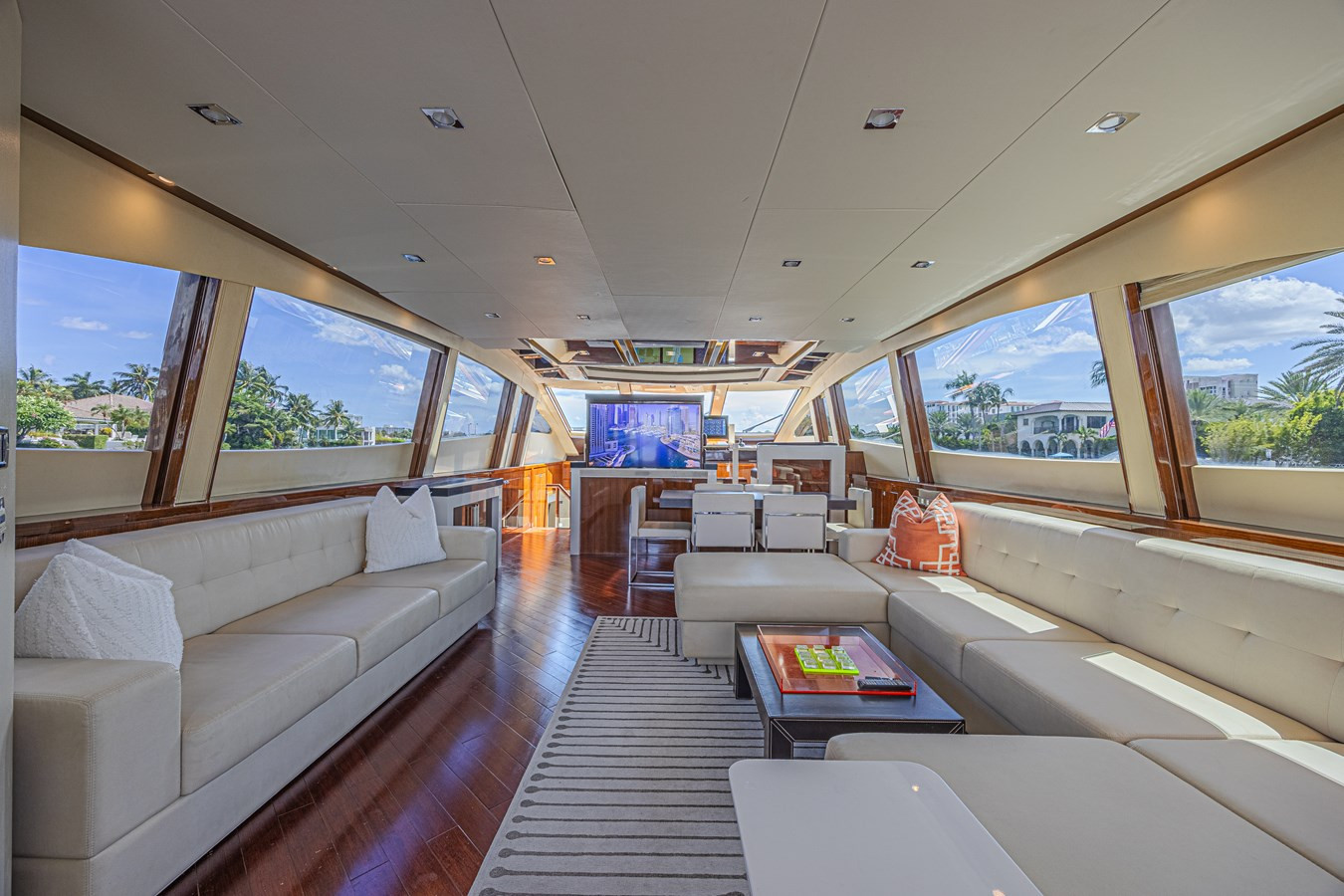 https://arconyachts.ams3.digitaloceanspaces.com/78227/conversions/large_4760096-optimize.jpg