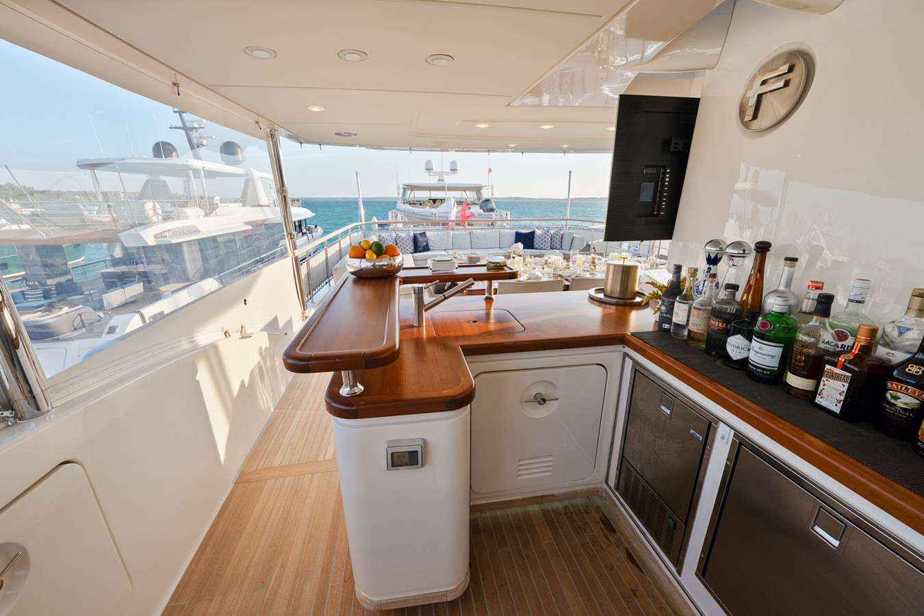 https://arconyachts.ams3.digitaloceanspaces.com/78249/conversions/large_4596085-optimize.jpg