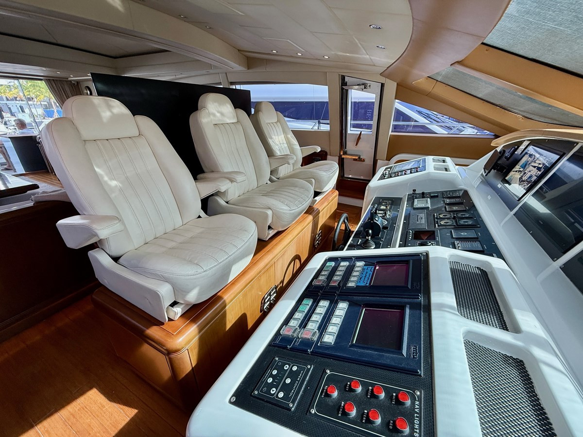 https://arconyachts.ams3.digitaloceanspaces.com/78268/conversions/large_4851875-optimize.jpg
