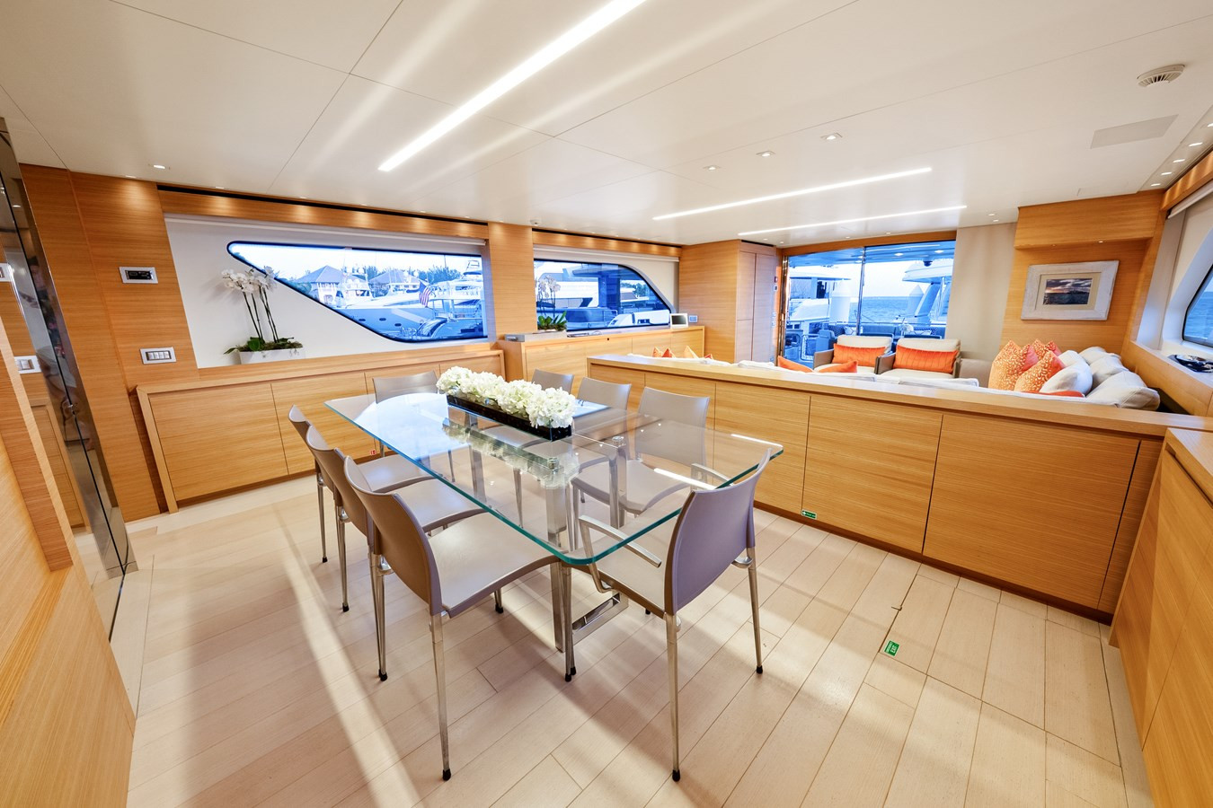 https://arconyachts.ams3.digitaloceanspaces.com/78310/conversions/large_4596106-optimize.jpg