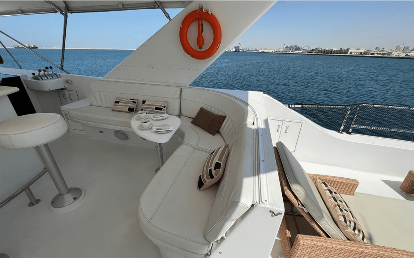 https://arconyachts.ams3.digitaloceanspaces.com/78328/conversions/large_4061858-optimize.jpg