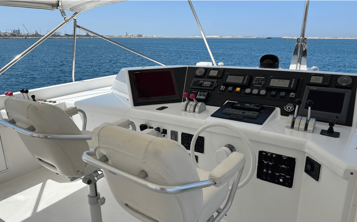 https://arconyachts.ams3.digitaloceanspaces.com/78333/conversions/large_4061860-optimize.jpg