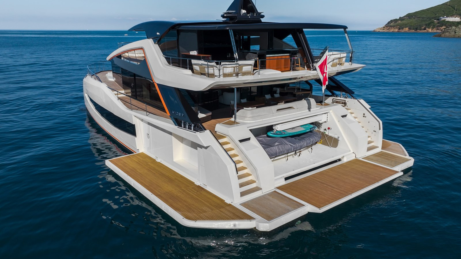 https://arconyachts.ams3.digitaloceanspaces.com/78356/conversions/large_4742269-optimize.jpg