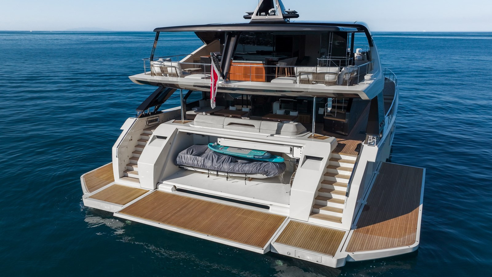 https://arconyachts.ams3.digitaloceanspaces.com/78358/conversions/large_4742270-optimize.jpg