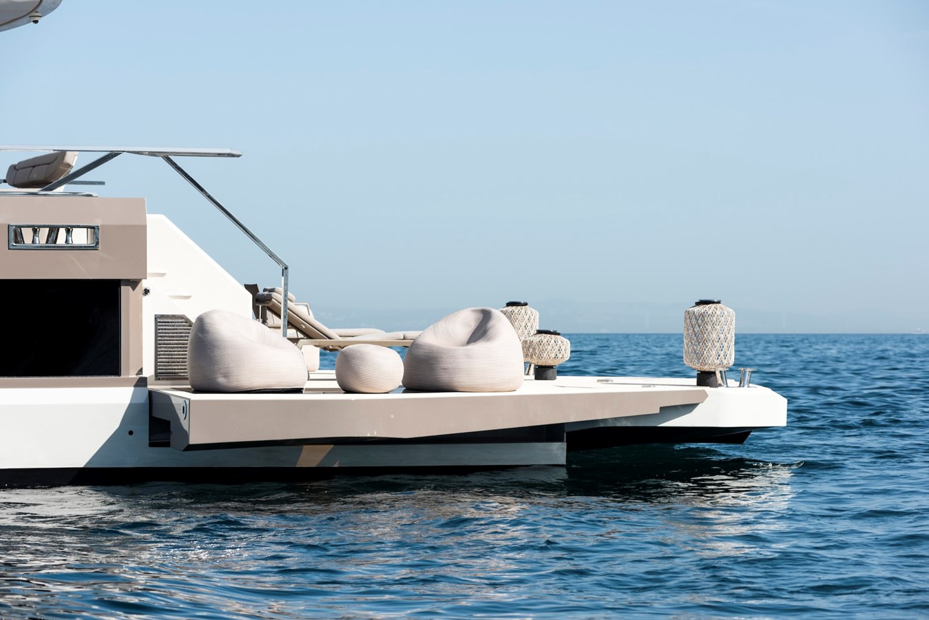 https://arconyachts.ams3.digitaloceanspaces.com/78422/conversions/large_4438640-optimize.jpg