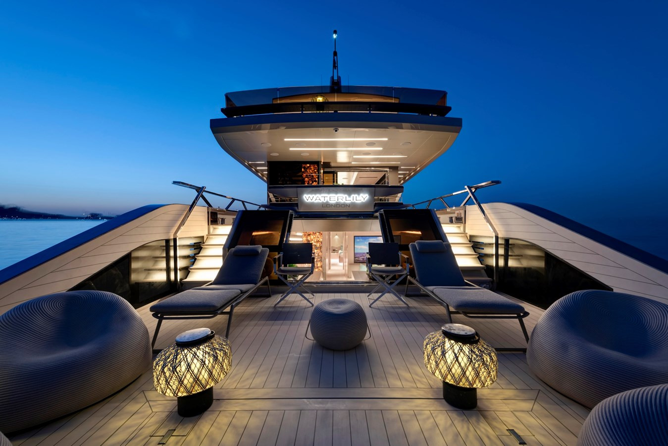 https://arconyachts.ams3.digitaloceanspaces.com/78475/conversions/large_4438623-optimize.jpg