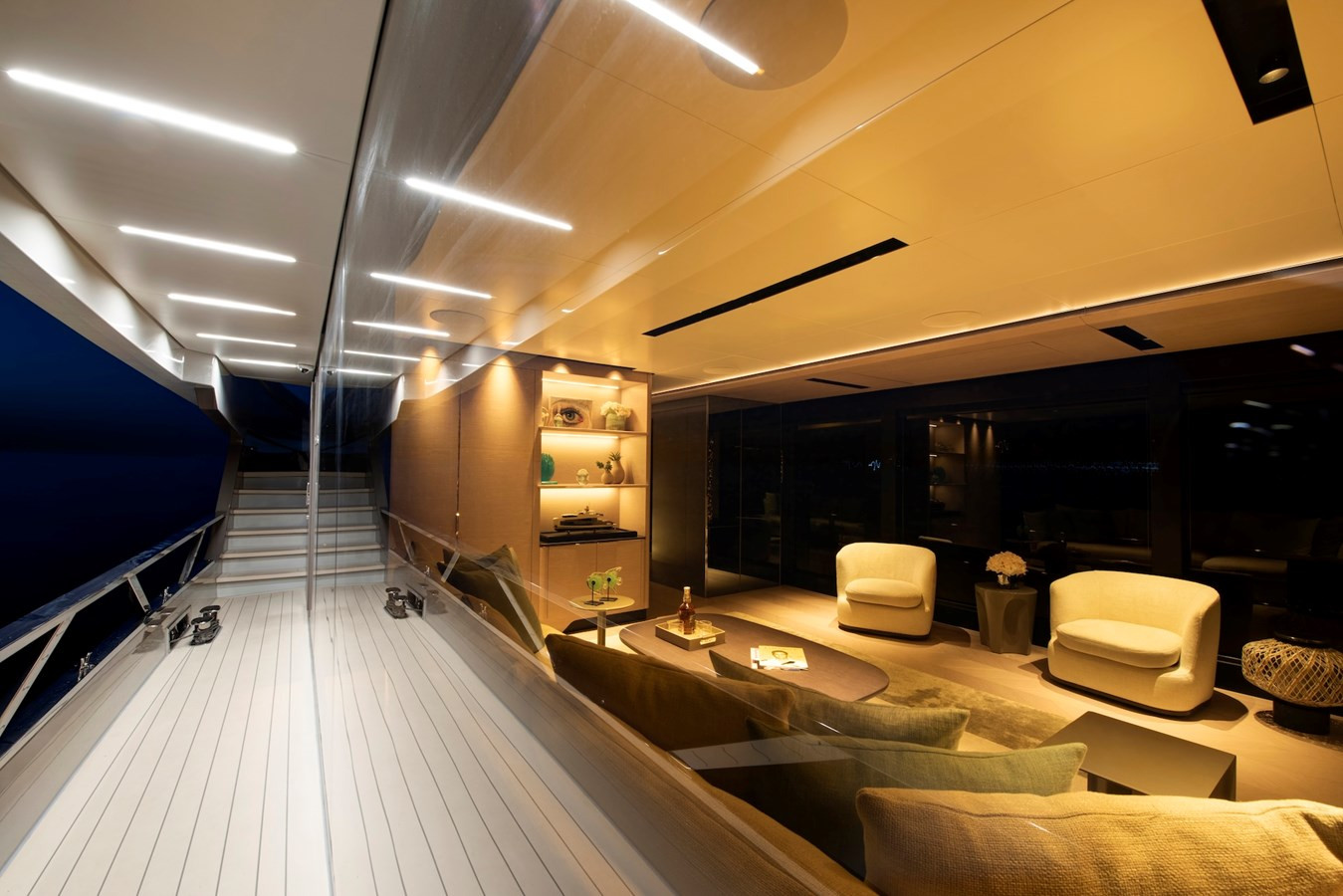 https://arconyachts.ams3.digitaloceanspaces.com/78478/conversions/large_4438665-optimize.jpg