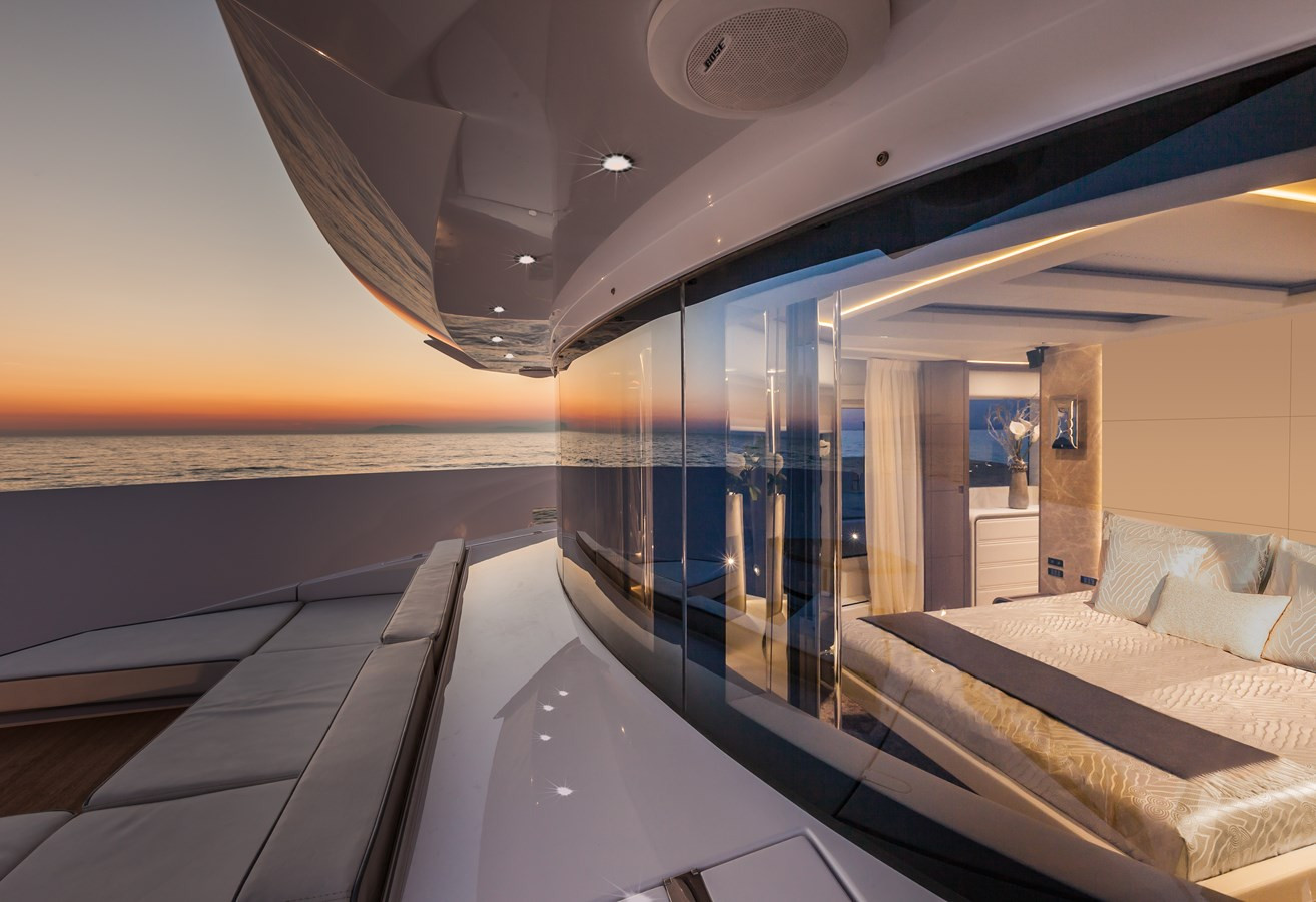 https://arconyachts.ams3.digitaloceanspaces.com/78489/conversions/large_4272268-optimize.jpg