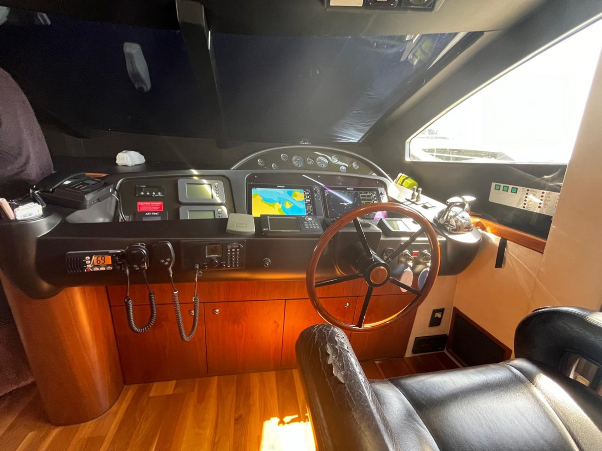 https://arconyachts.ams3.digitaloceanspaces.com/78577/conversions/large_4668349-optimize.jpg