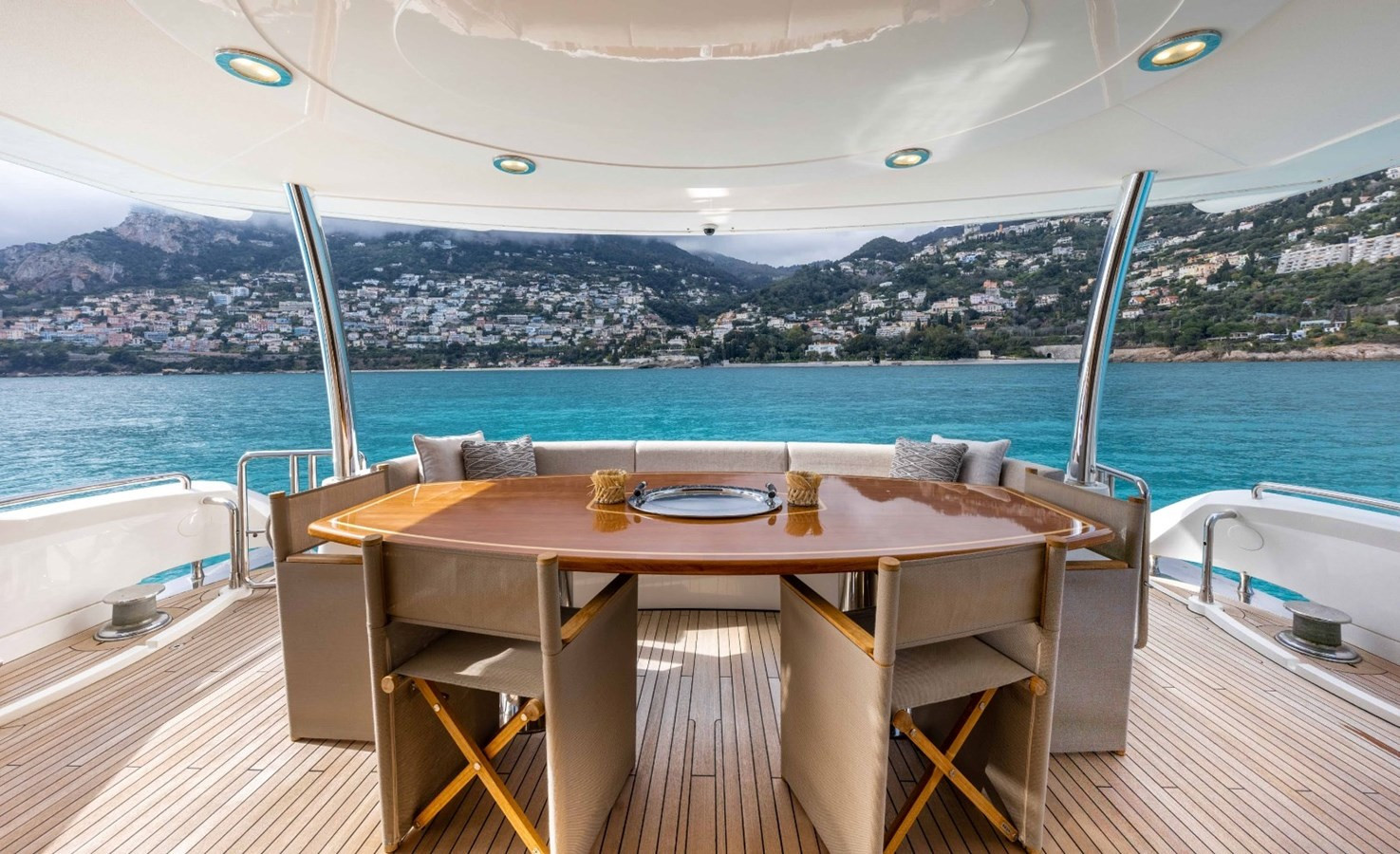https://arconyachts.ams3.digitaloceanspaces.com/78588/conversions/large_4738511-optimize.jpg