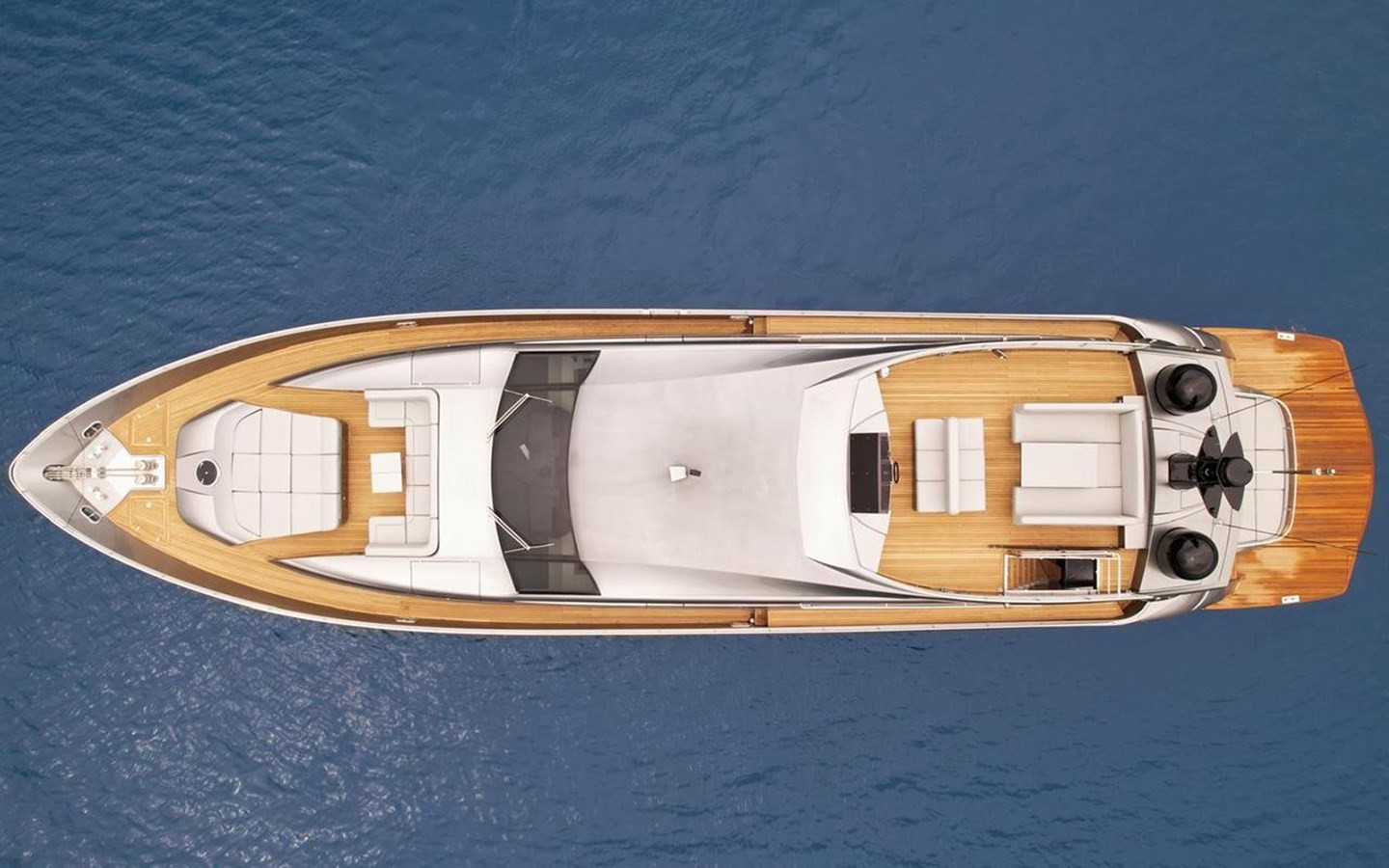 https://arconyachts.ams3.digitaloceanspaces.com/78620/conversions/large_4726150-optimize.jpg