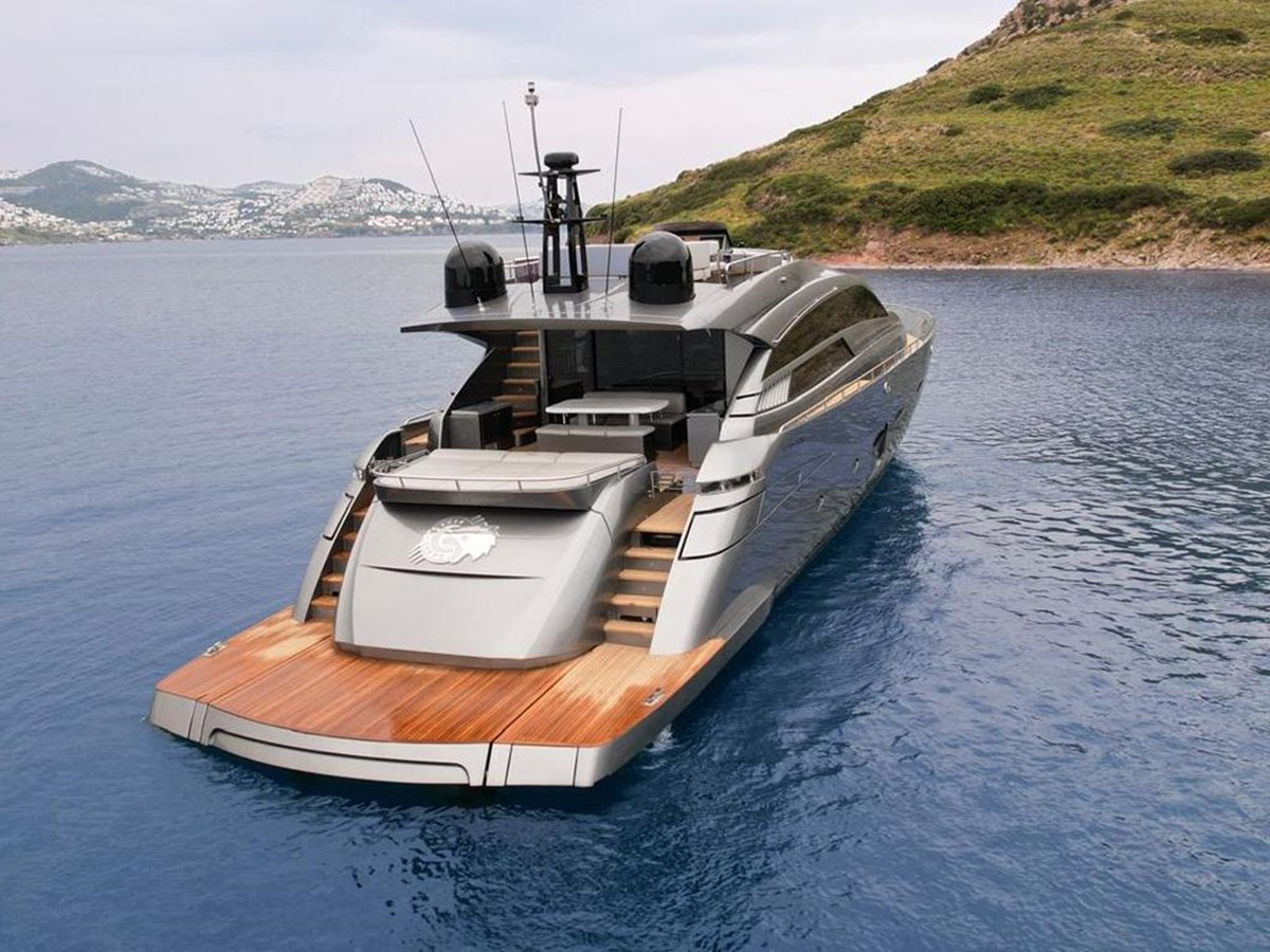 https://arconyachts.ams3.digitaloceanspaces.com/78644/conversions/large_4726159-optimize.jpg