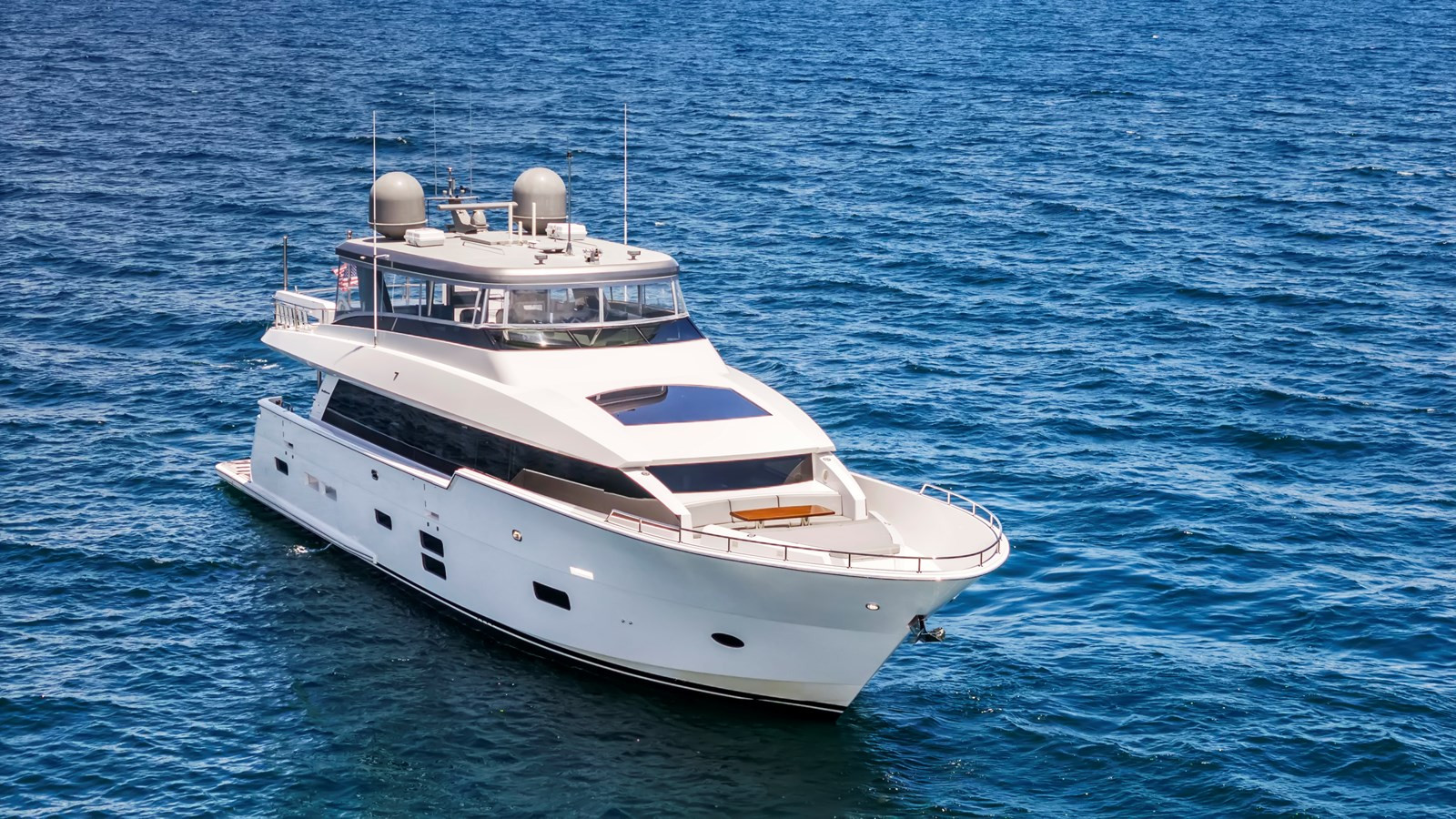 https://arconyachts.ams3.digitaloceanspaces.com/78716/conversions/large_4742767-optimize.jpg