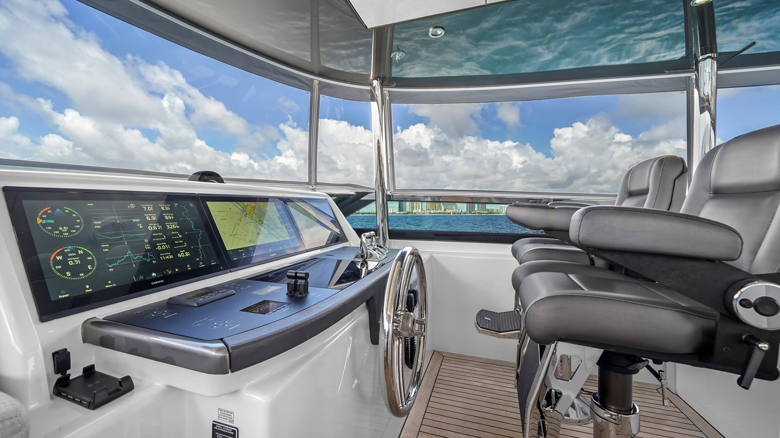 https://arconyachts.ams3.digitaloceanspaces.com/78799/conversions/large_4742805-optimize.jpg