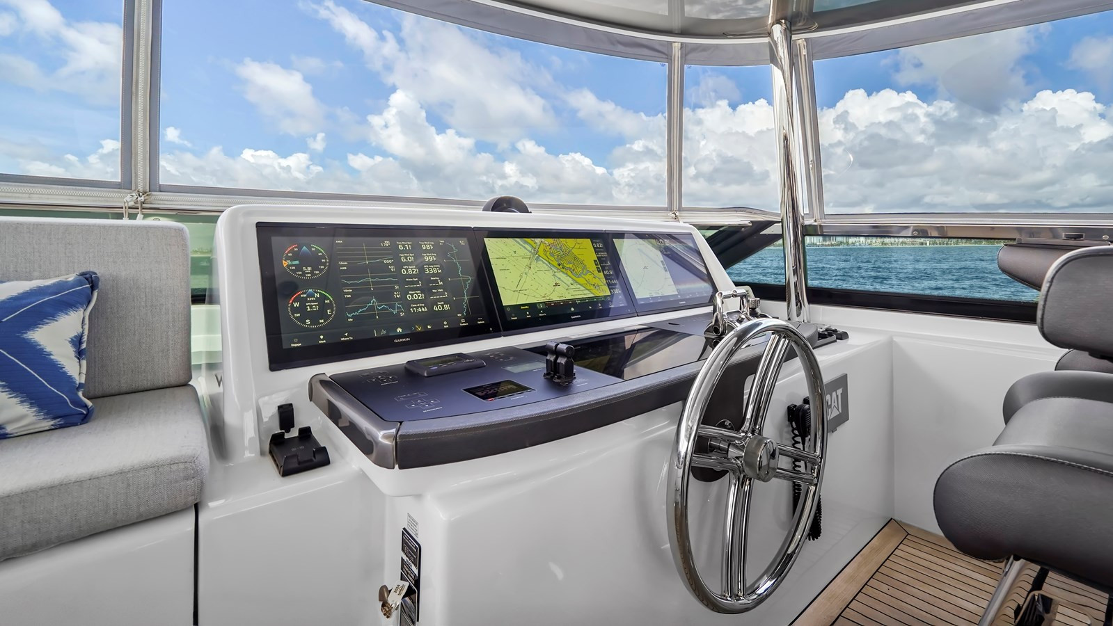 https://arconyachts.ams3.digitaloceanspaces.com/78802/conversions/large_4742807-optimize.jpg