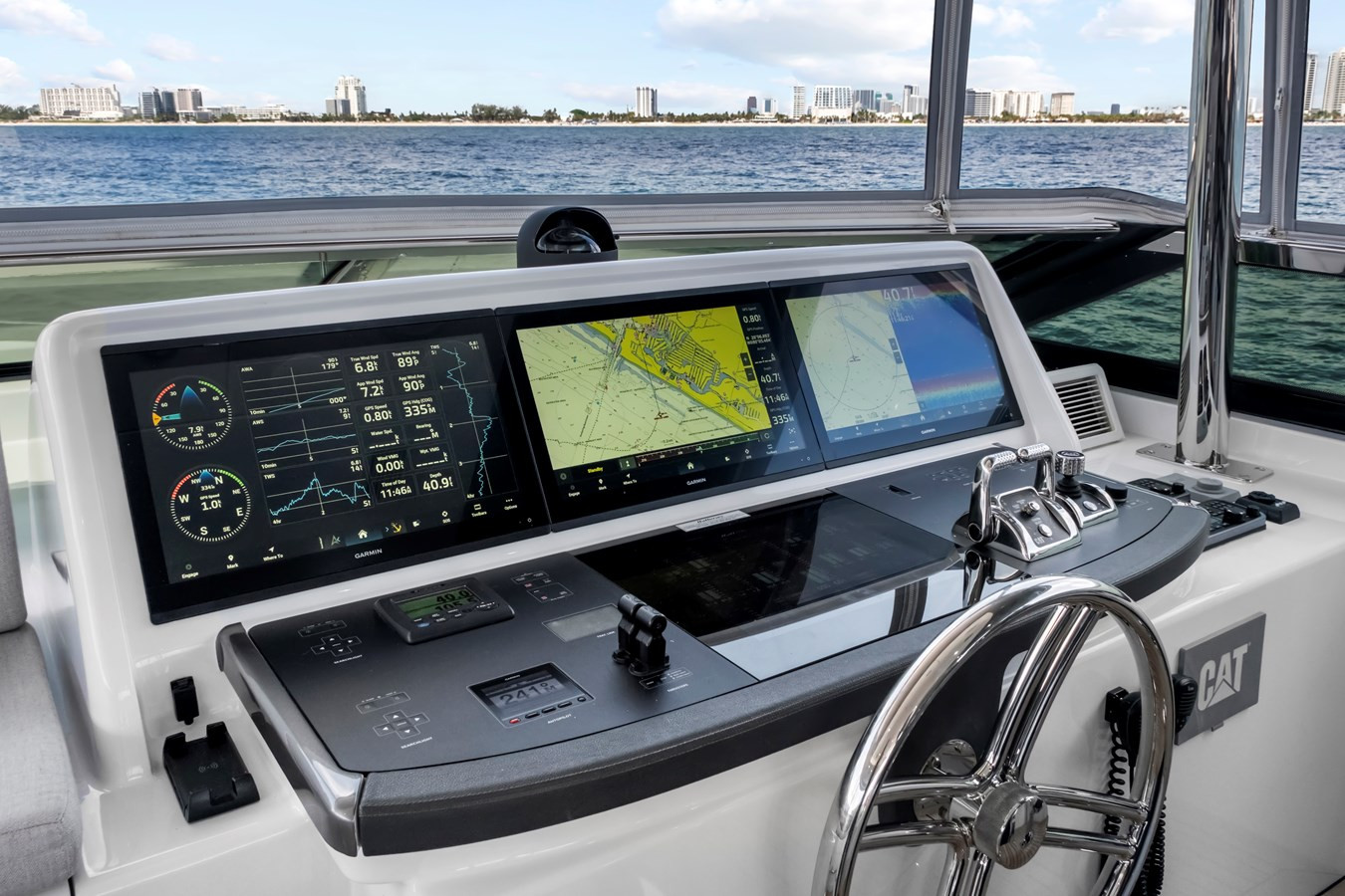 https://arconyachts.ams3.digitaloceanspaces.com/78805/conversions/large_4742808-optimize.jpg
