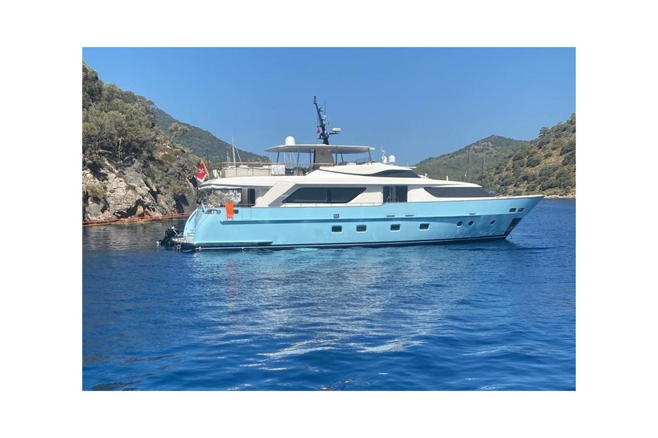 https://arconyachts.ams3.digitaloceanspaces.com/78834/conversions/large_4461015-optimize.jpg