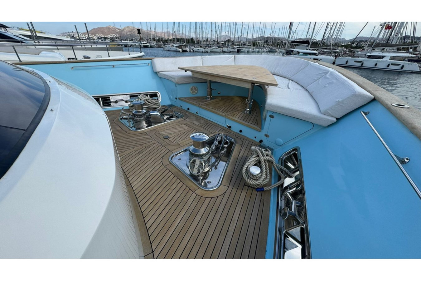 https://arconyachts.ams3.digitaloceanspaces.com/78845/conversions/large_4461029-optimize.jpg