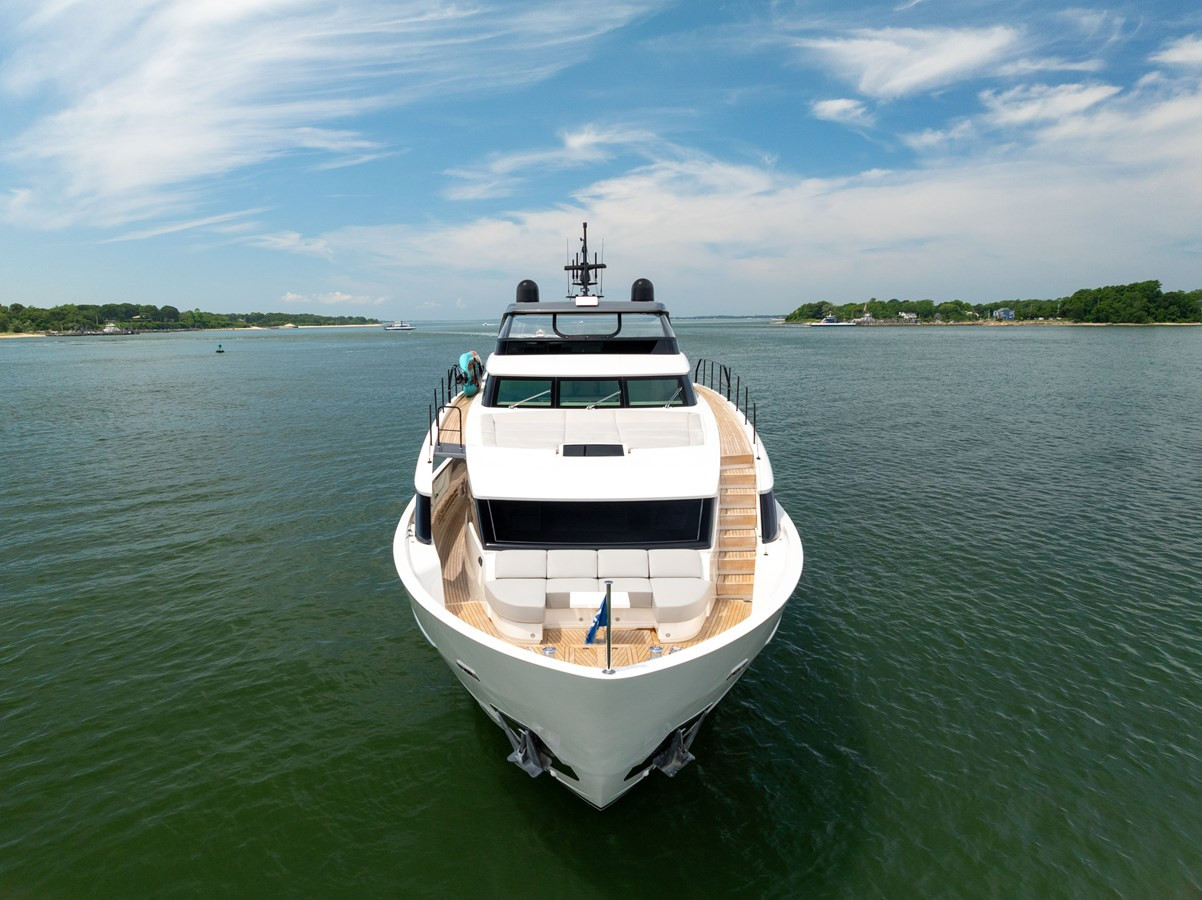 https://arconyachts.ams3.digitaloceanspaces.com/78912/conversions/large_4706779-optimize.jpg