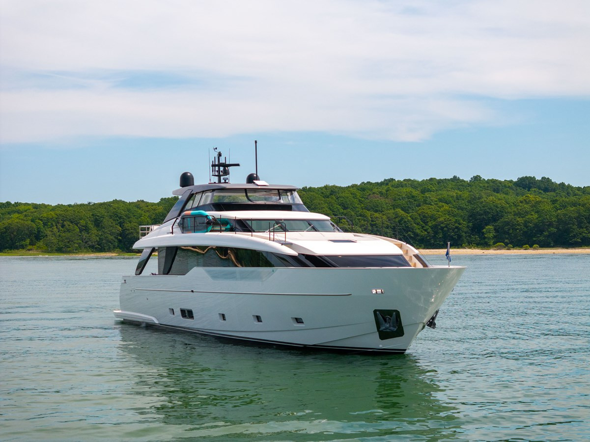 https://arconyachts.ams3.digitaloceanspaces.com/78930/conversions/large_4706785-optimize.jpg