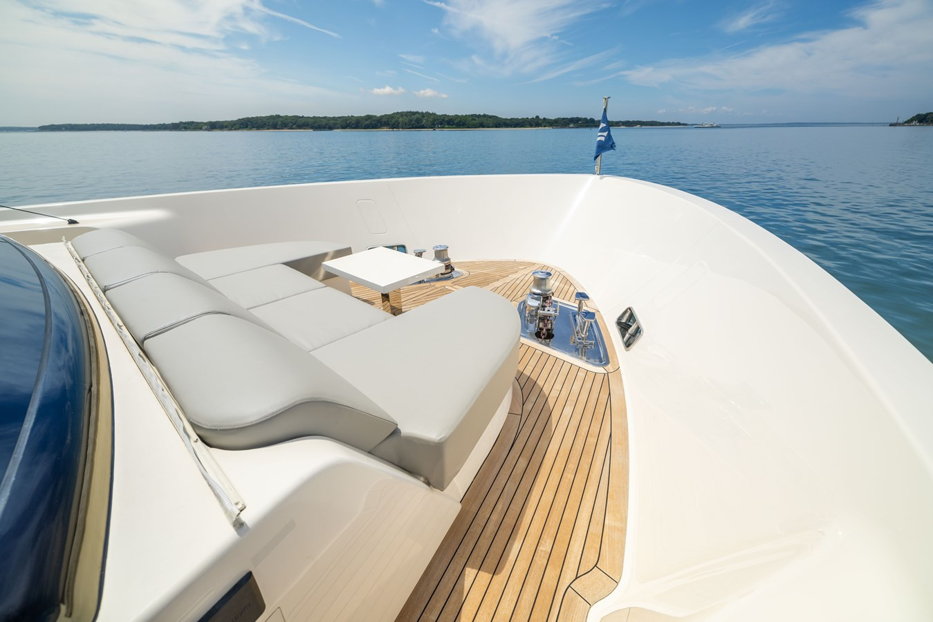 https://arconyachts.ams3.digitaloceanspaces.com/78952/conversions/large_4706793-optimize.jpg