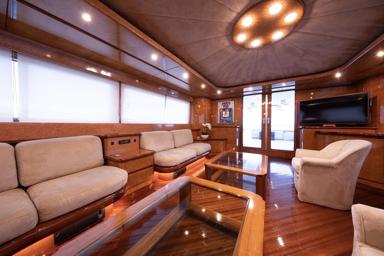 https://arconyachts.ams3.digitaloceanspaces.com/78963/conversions/large_3702342-optimize.jpg