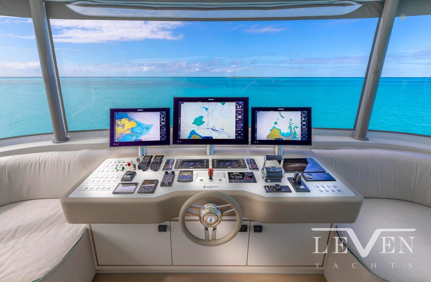 https://arconyachts.ams3.digitaloceanspaces.com/79203/conversions/large_2944722-optimize.jpg