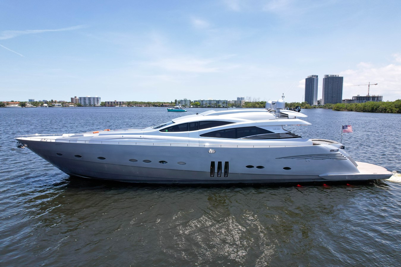 https://arconyachts.ams3.digitaloceanspaces.com/79225/conversions/large_3586232-optimize.jpg