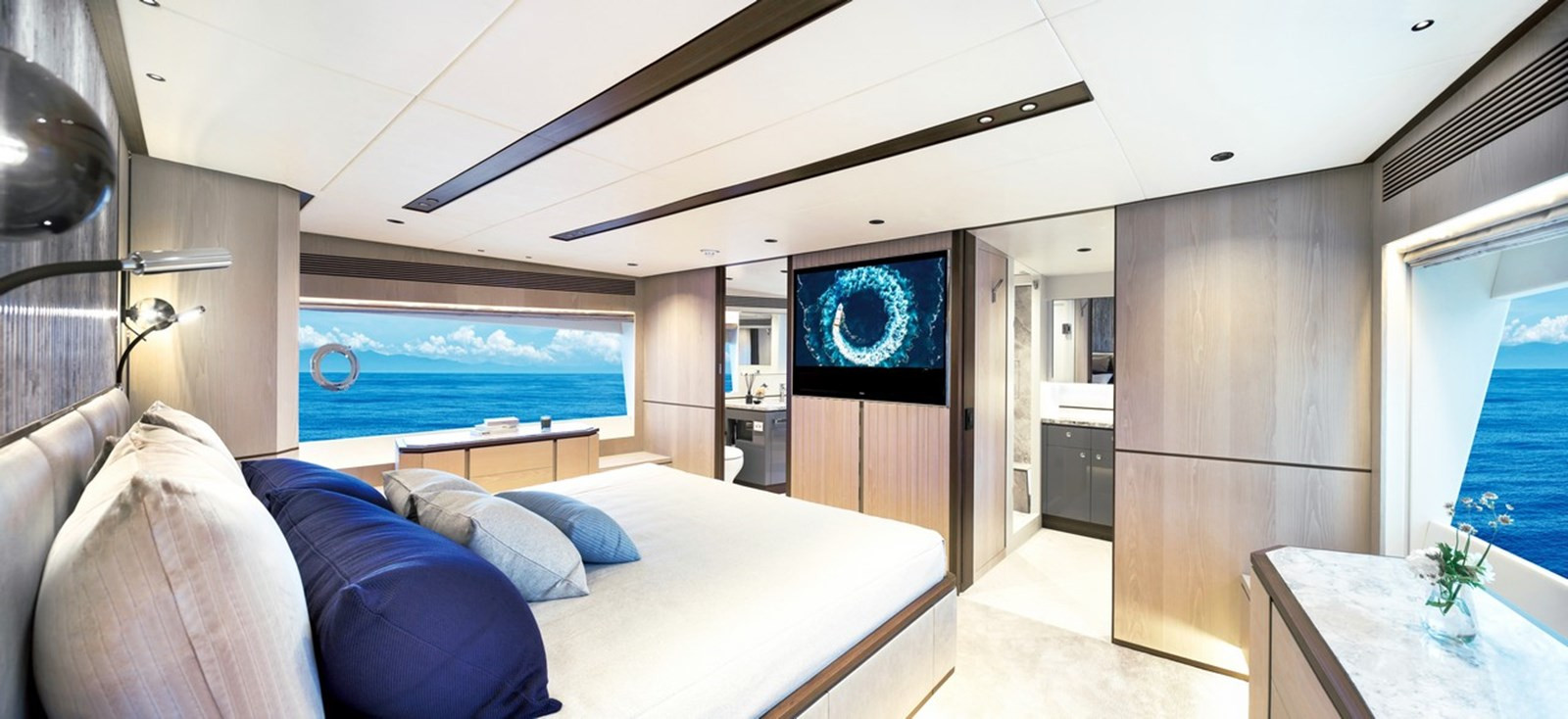 https://arconyachts.ams3.digitaloceanspaces.com/79286/conversions/large_3866360-optimize.jpg