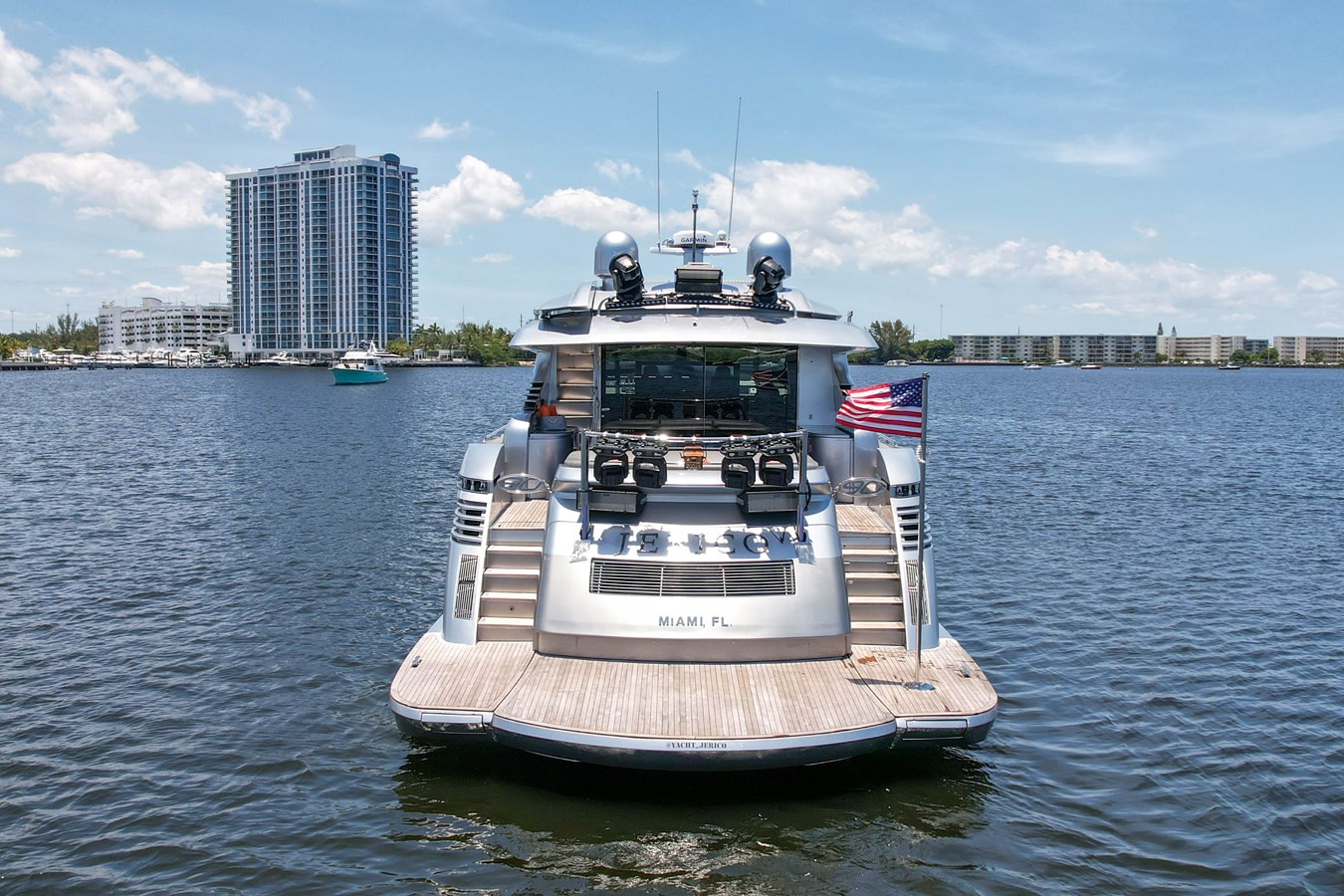 https://arconyachts.ams3.digitaloceanspaces.com/79287/conversions/large_3586257-optimize.jpg