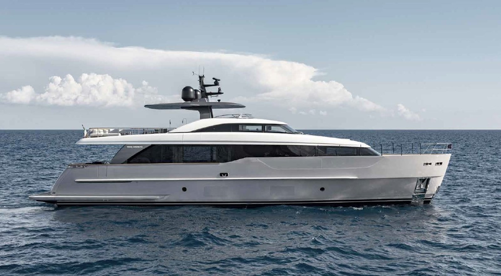https://arconyachts.ams3.digitaloceanspaces.com/79288/conversions/large_3855873-optimize.jpg