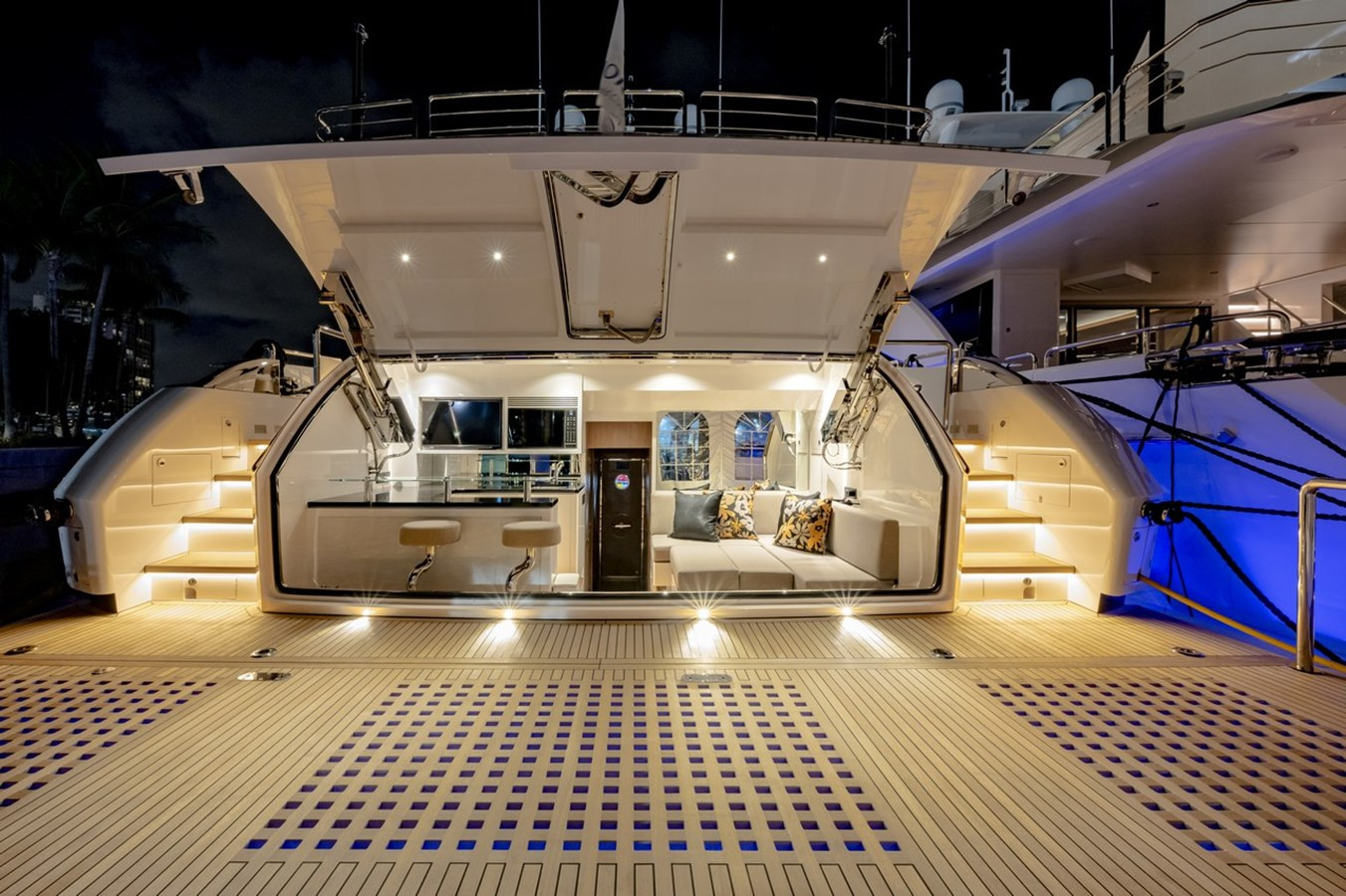 https://arconyachts.ams3.digitaloceanspaces.com/79289/conversions/large_3866351-optimize.jpg
