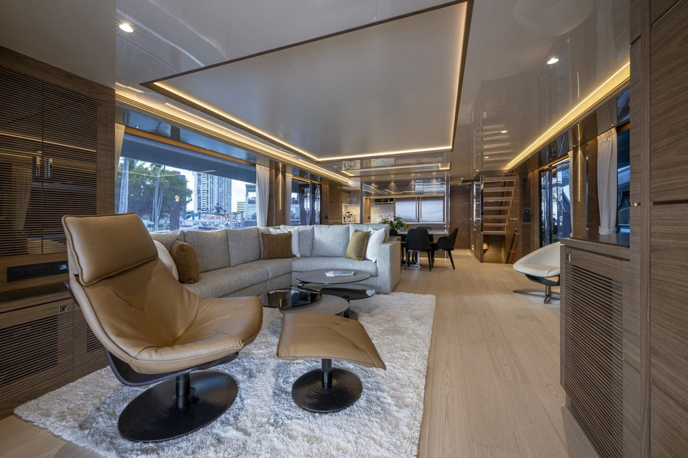 https://arconyachts.ams3.digitaloceanspaces.com/79304/conversions/large_3866353-optimize.jpg