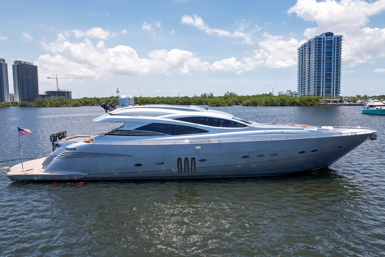 https://arconyachts.ams3.digitaloceanspaces.com/79327/conversions/large_3586275-optimize.jpg