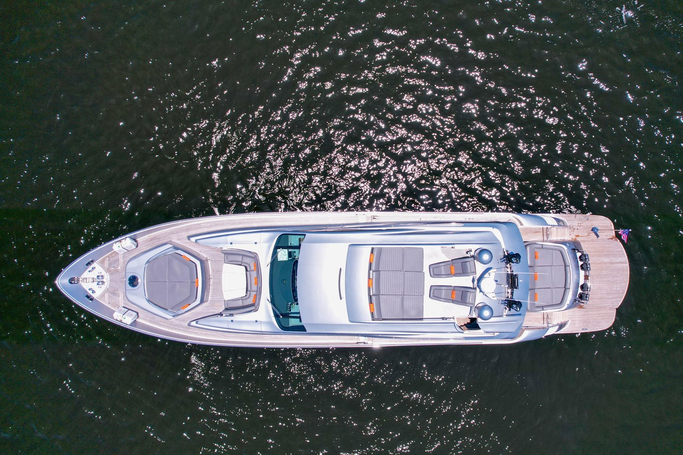 https://arconyachts.ams3.digitaloceanspaces.com/79351/conversions/large_3586283-optimize.jpg