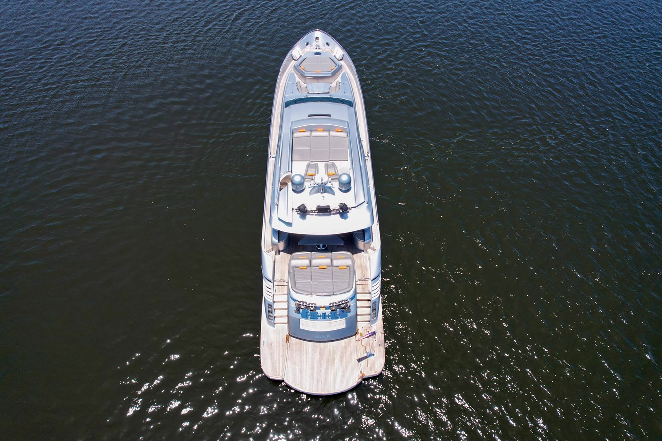 https://arconyachts.ams3.digitaloceanspaces.com/79360/conversions/large_3586286-optimize.jpg