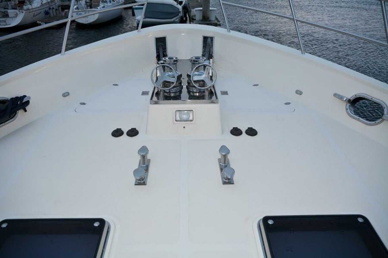 https://arconyachts.ams3.digitaloceanspaces.com/79423/conversions/large_3923600-optimize.jpg