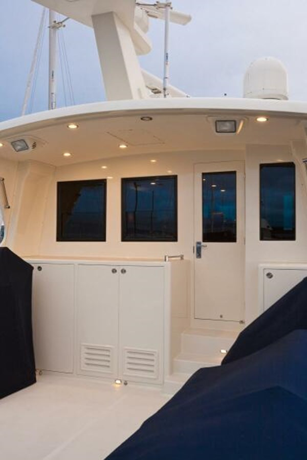 https://arconyachts.ams3.digitaloceanspaces.com/79440/conversions/large_3923590-optimize.jpg