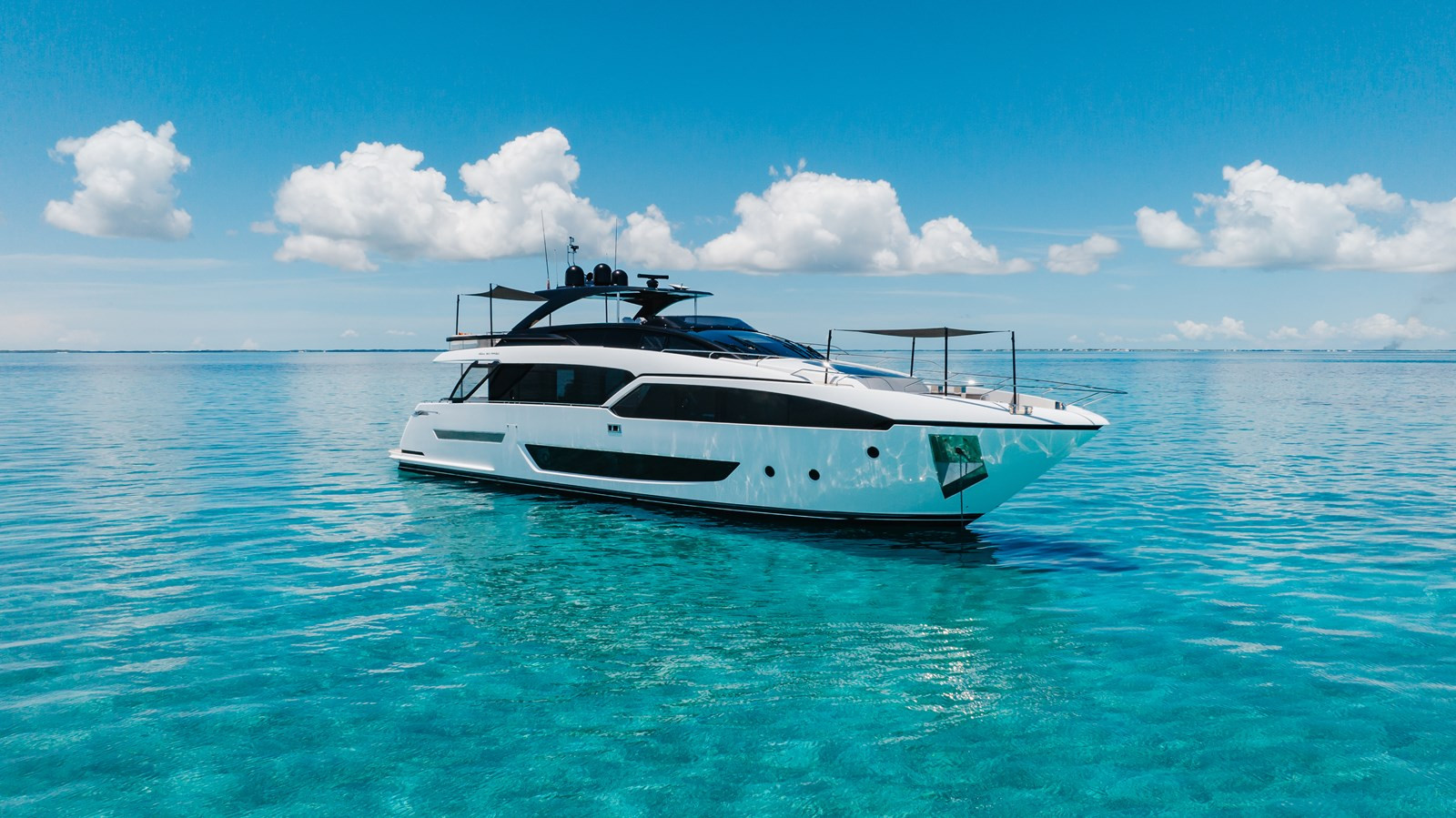 https://arconyachts.ams3.digitaloceanspaces.com/79605/conversions/large_4728889-optimize.jpg