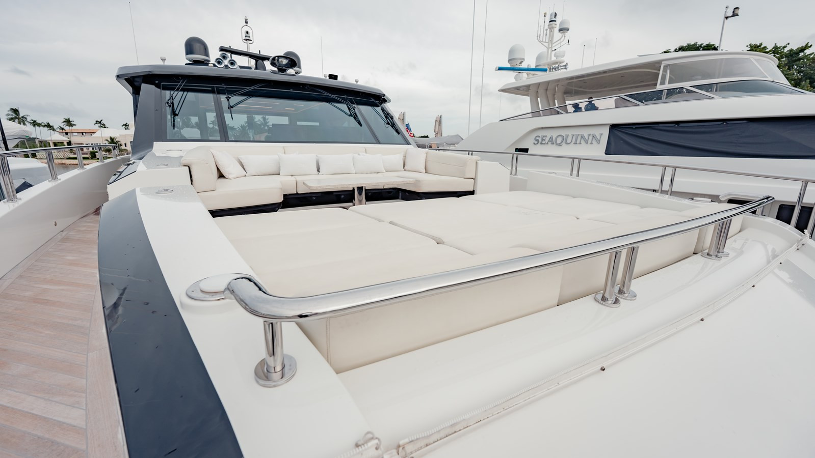 https://arconyachts.ams3.digitaloceanspaces.com/79715/conversions/large_4724602-optimize.jpg