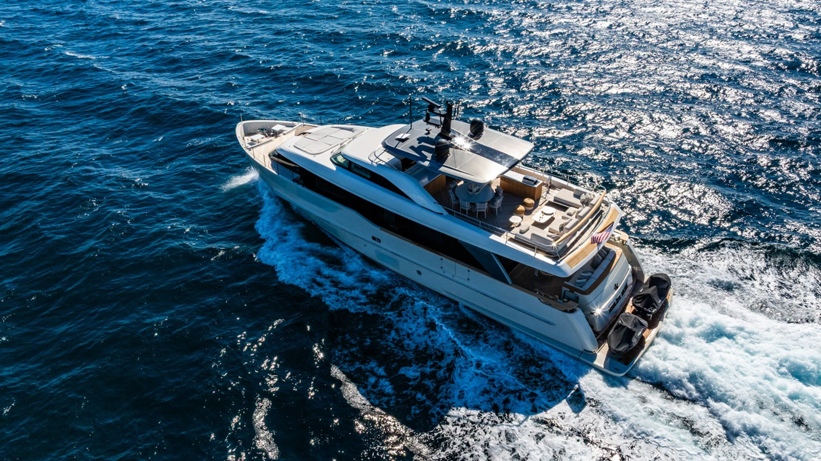 https://arconyachts.ams3.digitaloceanspaces.com/79726/conversions/large_4739819-optimize.jpg