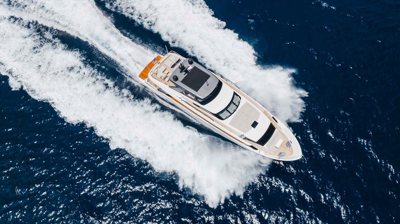 https://arconyachts.ams3.digitaloceanspaces.com/79770/conversions/large_4759427-optimize.jpg