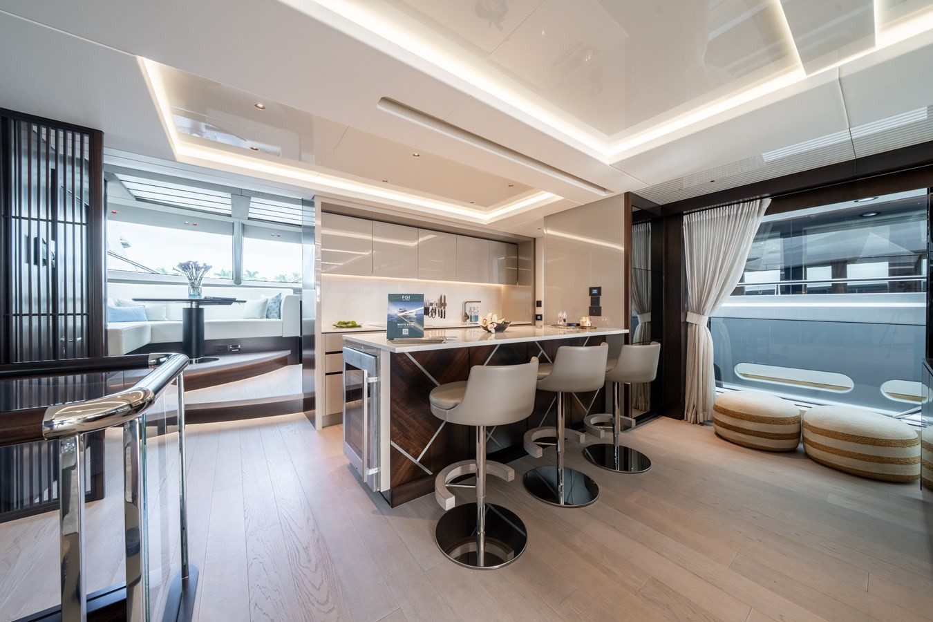 https://arconyachts.ams3.digitaloceanspaces.com/79776/conversions/large_4856653-optimize.jpg
