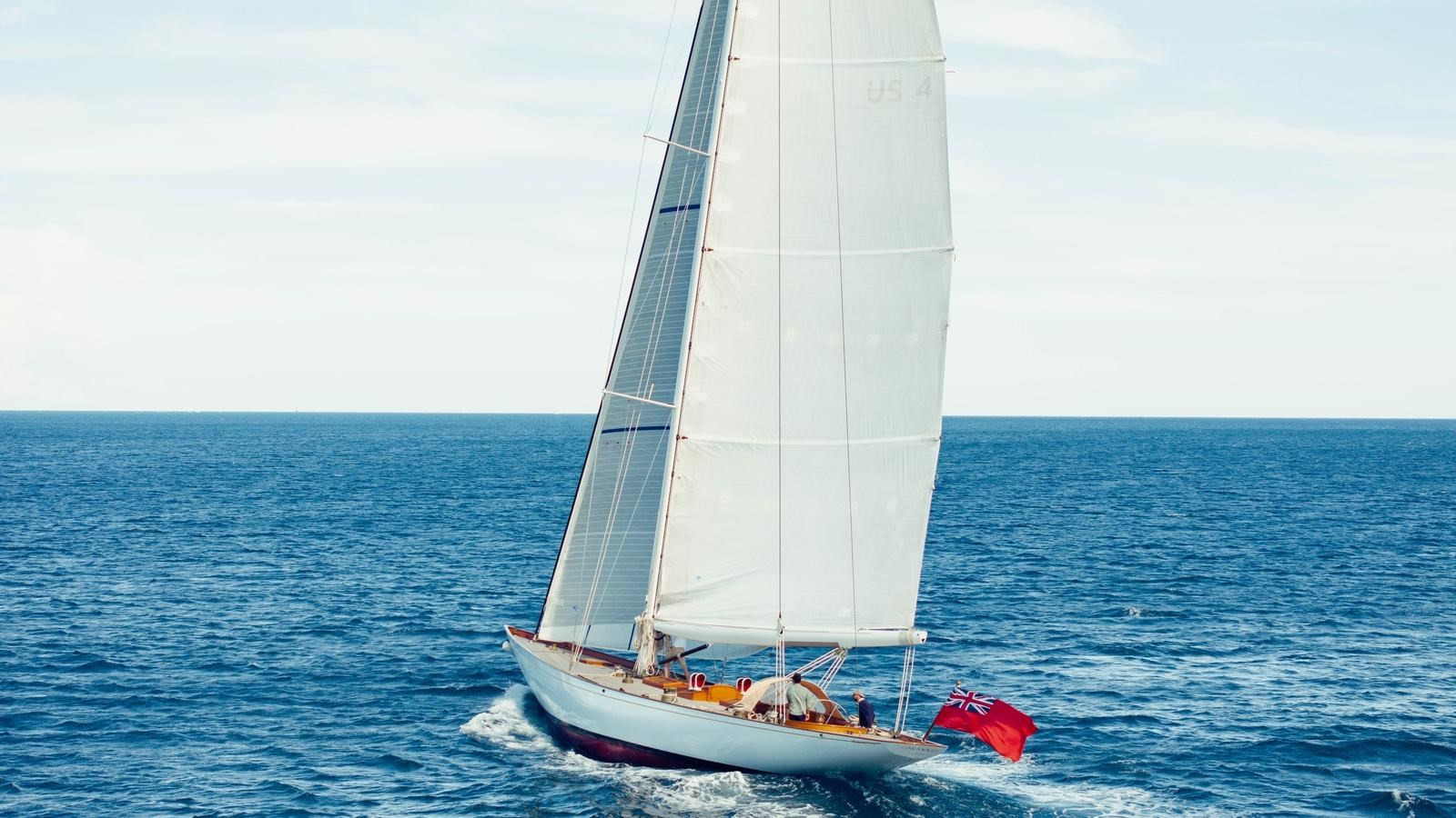 https://arconyachts.ams3.digitaloceanspaces.com/79943/conversions/large_4816411-optimize.jpg